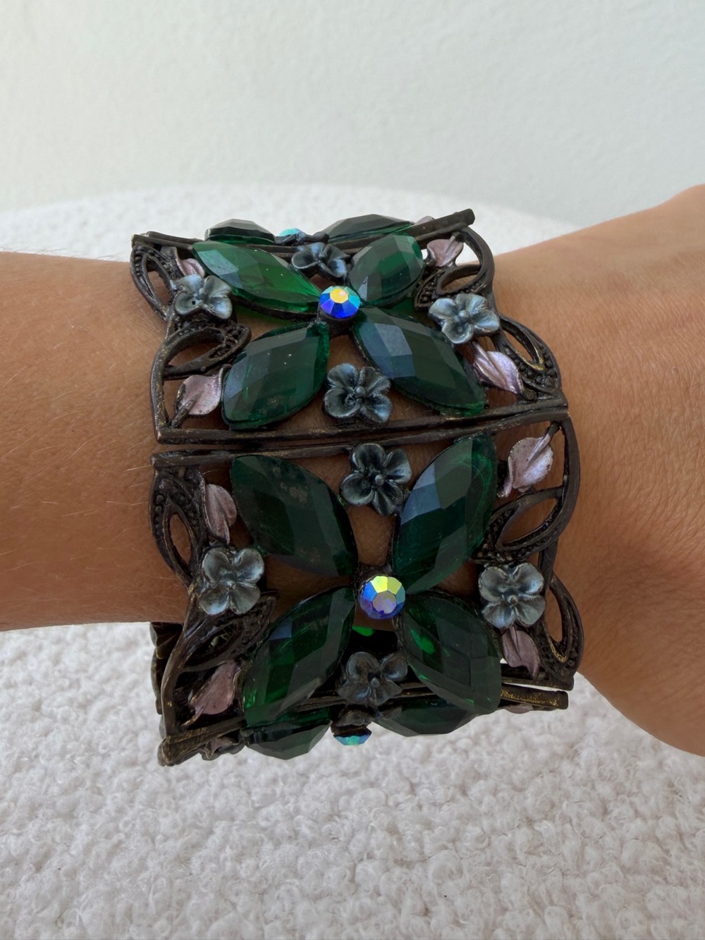 ONE OF A KIND Vintage 1990s Emerald Green Victorian Filigree Cuff Bracelet RARE